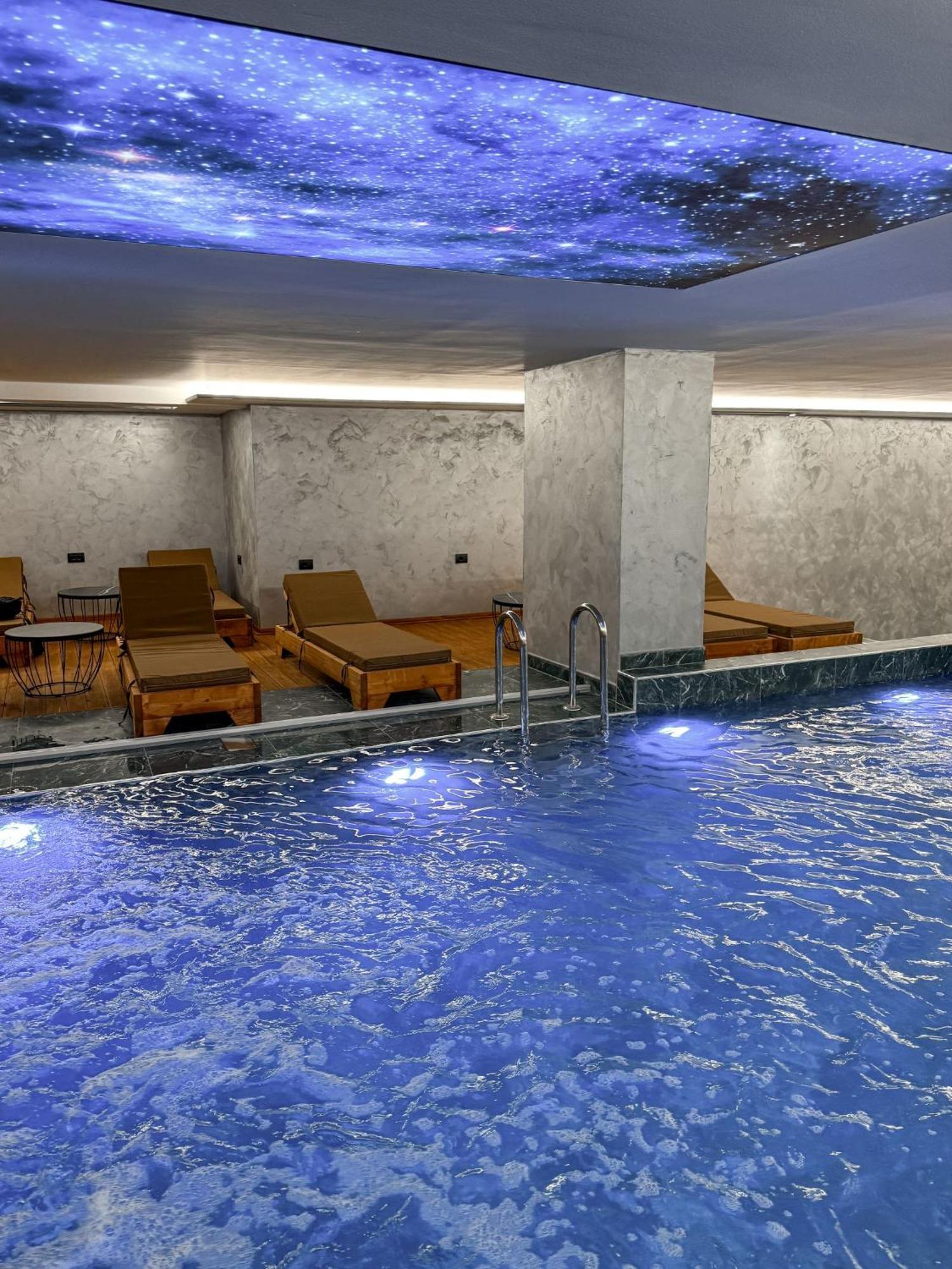 Toer Hotel & Spa Sarandë Eksteriør billede